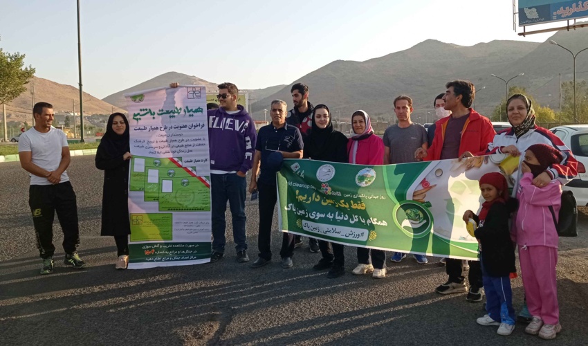 جمع آوری دو کامیون زباله از گاوازنگ، طی روزهای گذشته