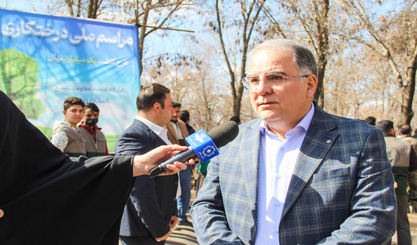 باید منابع طبیعی را برای آیندگان حفظ کنیم 